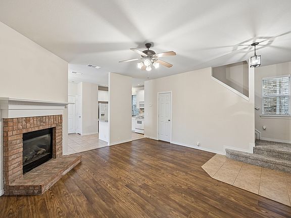 5th image of 7449 Danbridge Ln