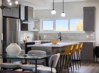 195 NE Belvedere Dr SE #501, Calgary, AB T2A7L5
