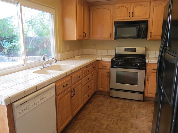 3rd image of 1417 Calle Redonda Ln