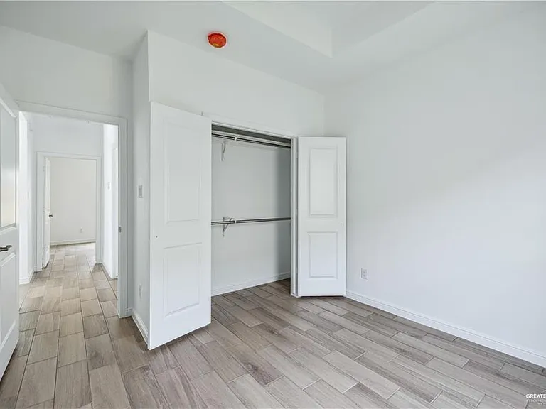 5323 Vision St #B — Photo 5