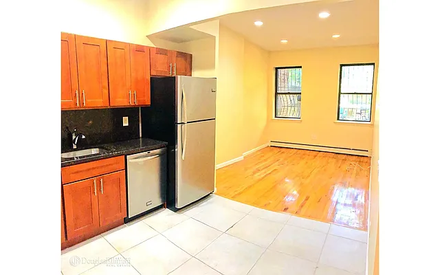 Rented by Douglas Elliman | media 37