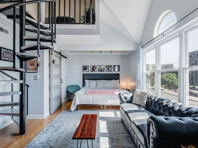 602 President Ronald Reagan Way, Nashville, TN, 37210