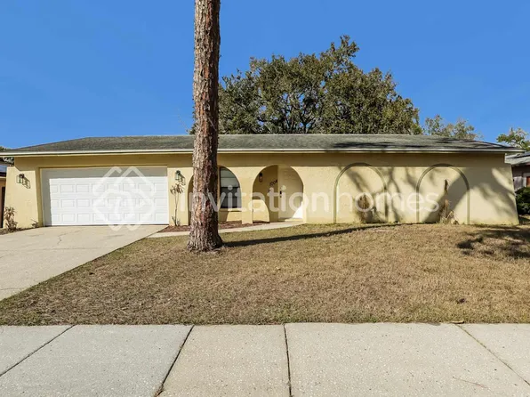 1004 Highgrove Ct, Valrico, FL 33596