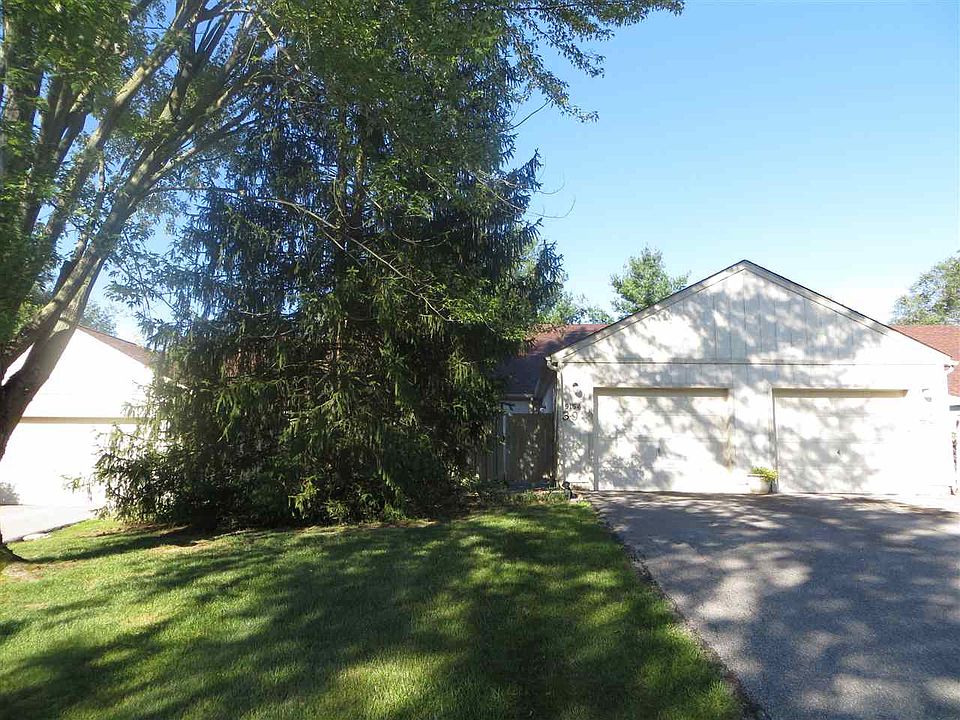 1st image of 9154 S Greenridge Ln #39