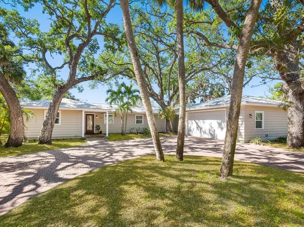 1248 Northport Dr, Sarasota, FL 34242