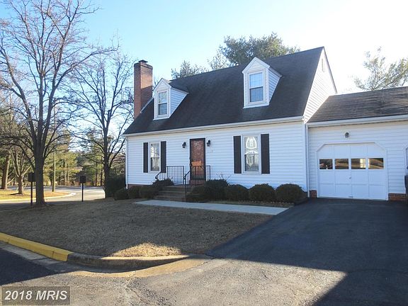 3rd image of 552 Tiffany Ct