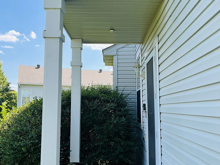 5115 Holly Ln N #1 — Photo 3