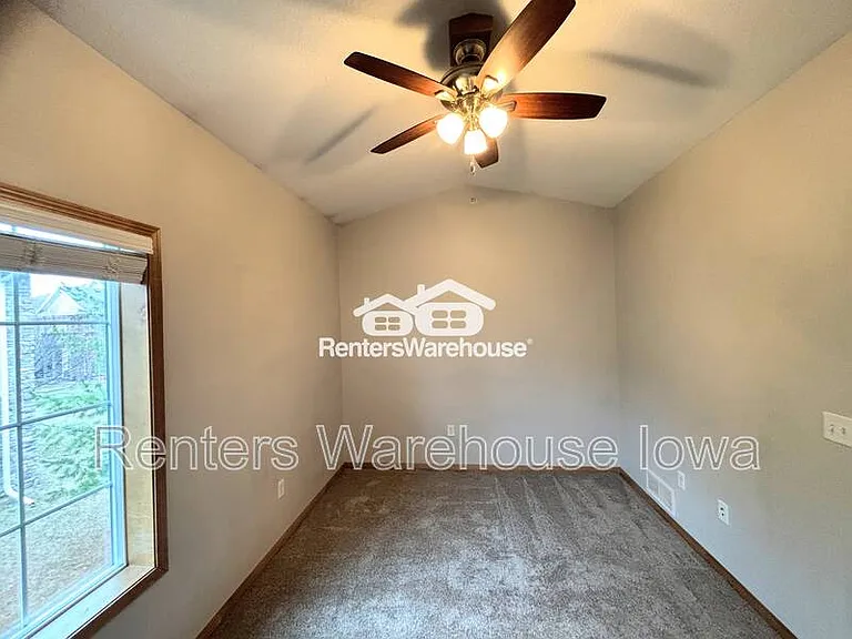 2000 Meadow Ct #204 — Photo 13