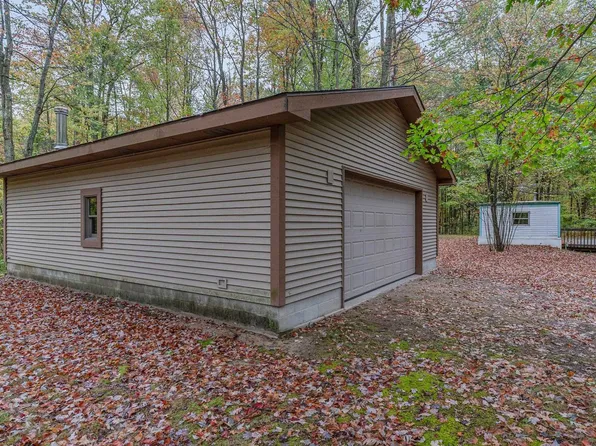 1313 E Harry Ln, Midland, MI 48642