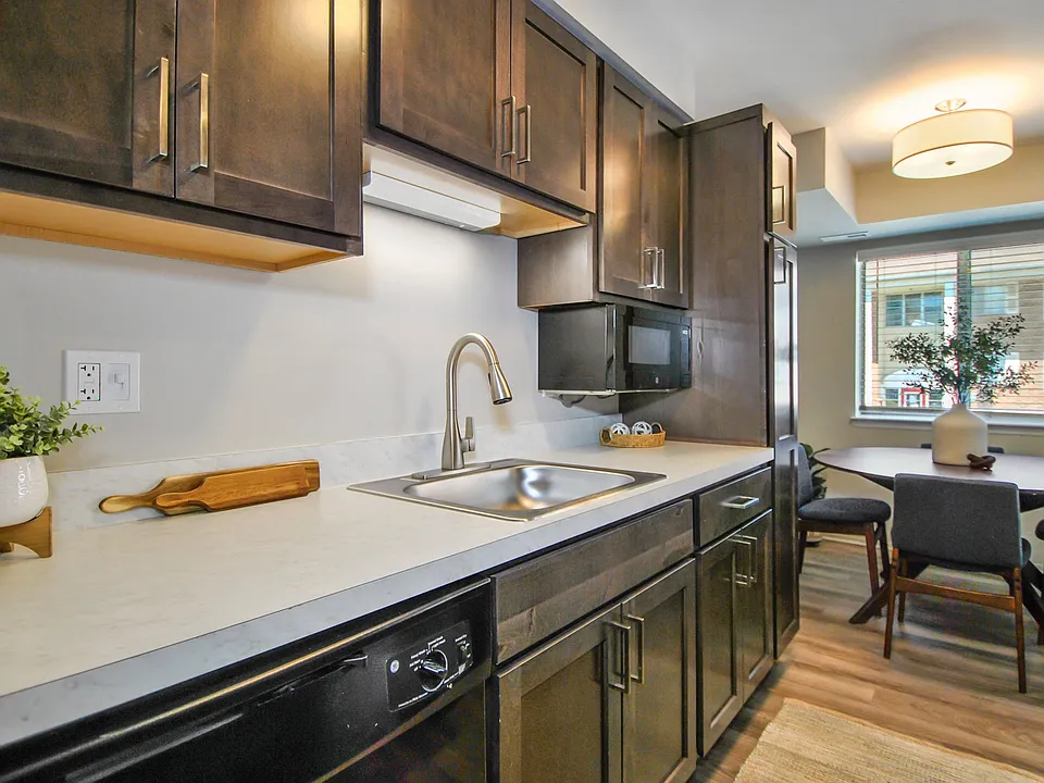 The Maxwell Apartments