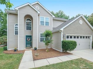 9214 Royal Highlands Ct, Charlotte, NC 28277