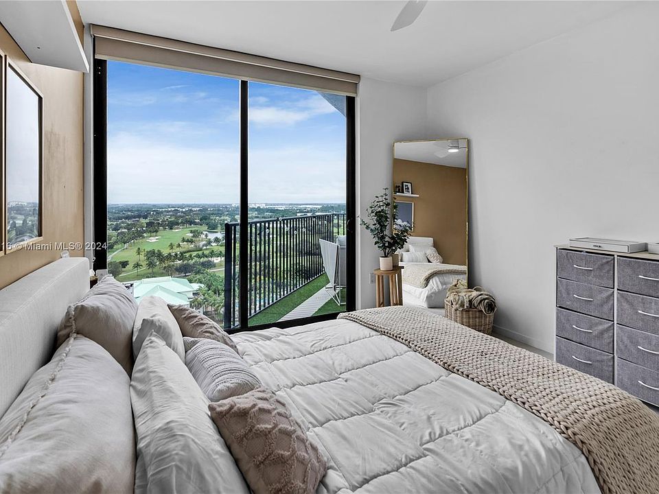 1st image of 5300 Paseo Dr #1612