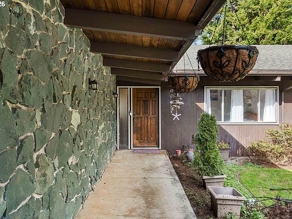 4th image of 94532 Golf Course Ln