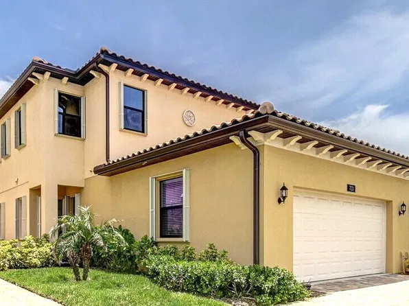 723 Lanai Cir, Melbourne, FL 32937
