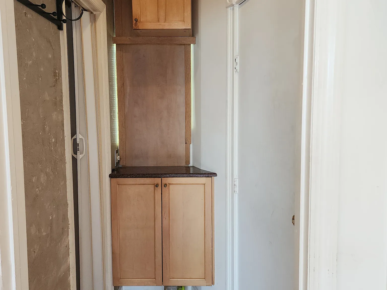 90-16 83rd Avenue — Photo 3