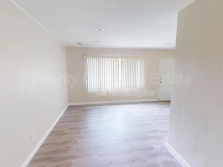 3641 Reynard Way — Photo 15