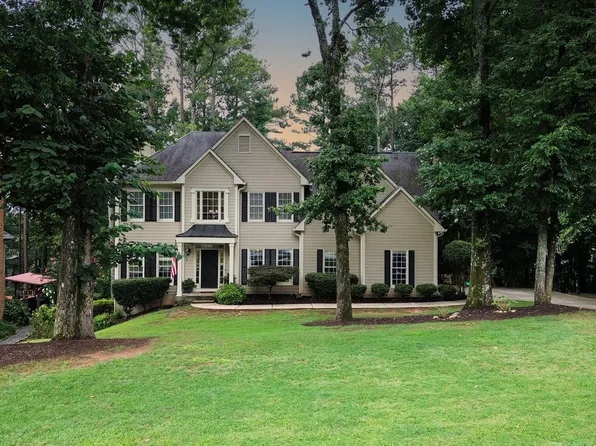 203 Palette Ln, Peachtree City, GA 30269