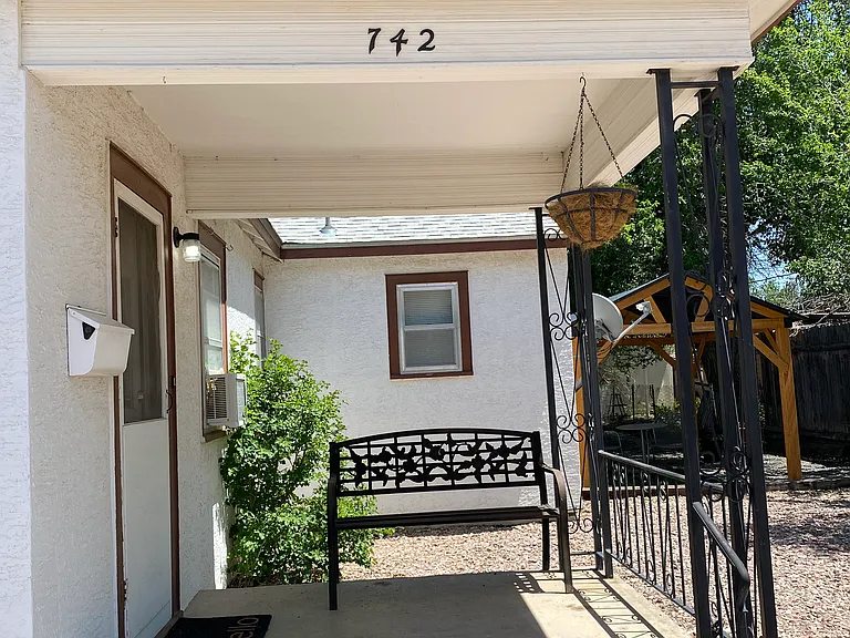 742 Belmont Ave — Photo 4