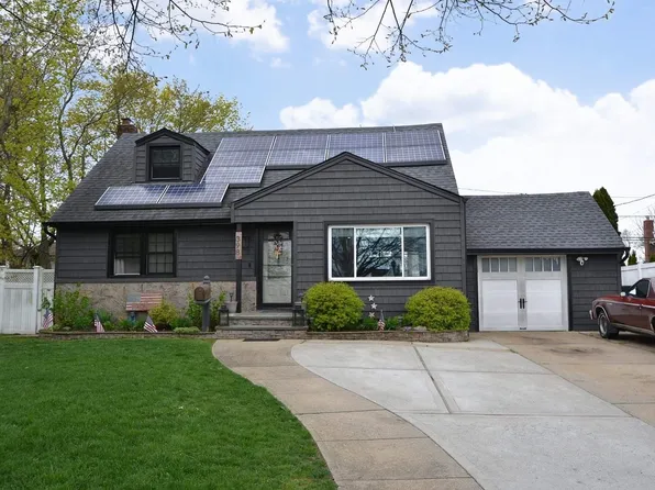 398 Andrew Avenue, East Meadow, NY 11554