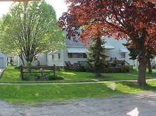 528 Maxwell St, Beecher, IL 60401