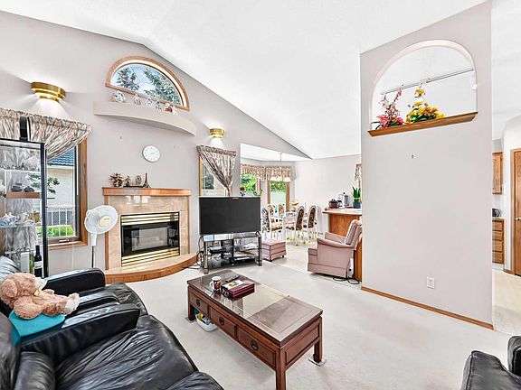 5th image of 184 Hampshire Cir NW