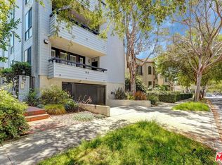 148 S Crescent Dr #101, Beverly Hills, CA 90212