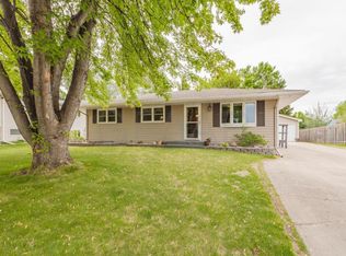518 8th St SE, East Grand Forks, MN 56721