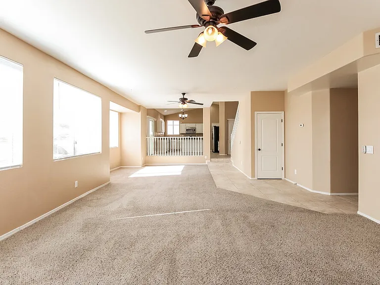 1907 W Pinon Ct — Photo 2