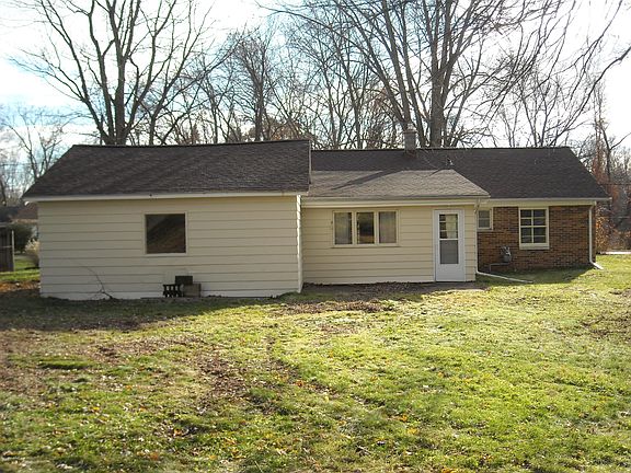 3rd image of 118 Quail St