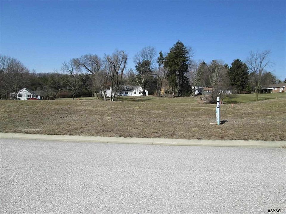 2nd image of 1300 Pleasant View Dr