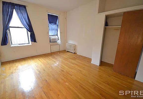2nd image of 338 W 47th St APT 2B