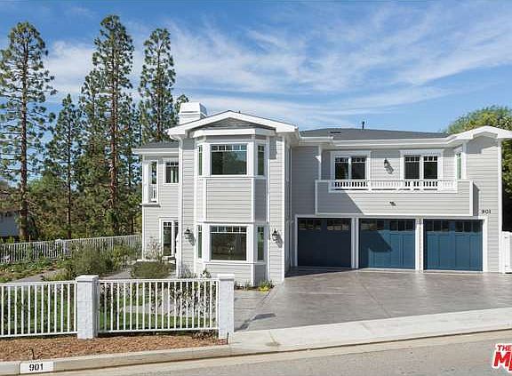 4th image of 901 El Medio Ave