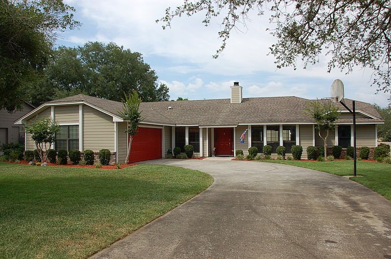 1st image of 3909 Salmon Dr