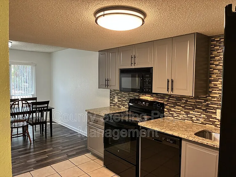1810 NW 23rd Blvd #180 — Photo 4