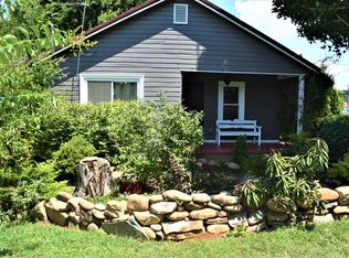 548 9th St, Newport, TN 37821