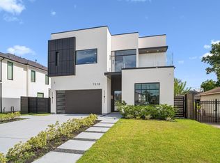 7218 Schiller St, Houston, TX 77055