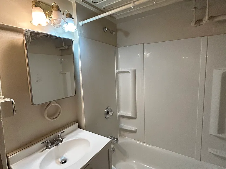 415 S University Ave #8 — Photo 13