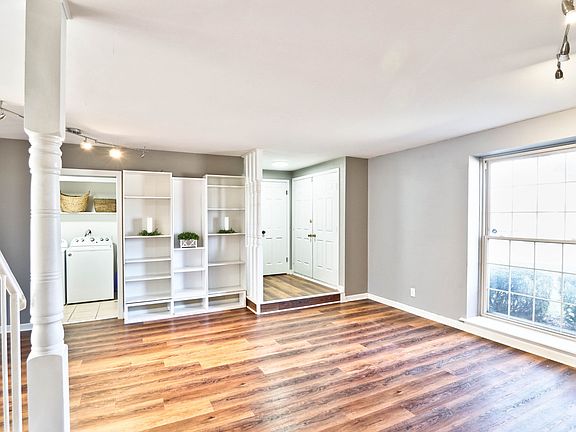 4th image of 1002 E Northfield Blvd APT A105