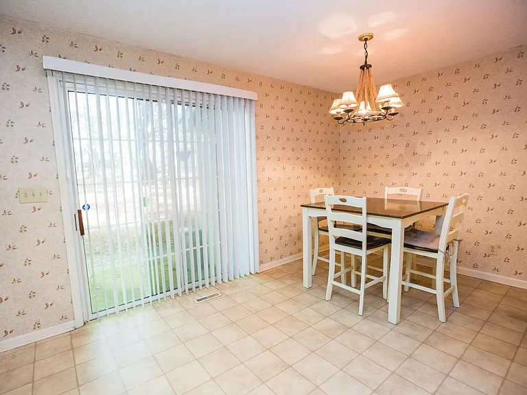 14 Alamo Ct #A — Photo 9