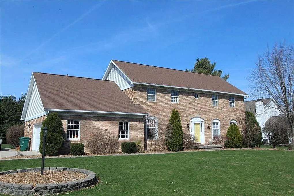 2 Pinehurst Dr photo 1