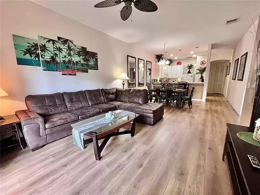 205 Lucaya Loop — Photo 2