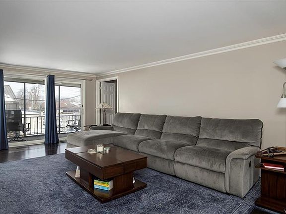 2nd image of 32 Bernhardt Dr APT 4