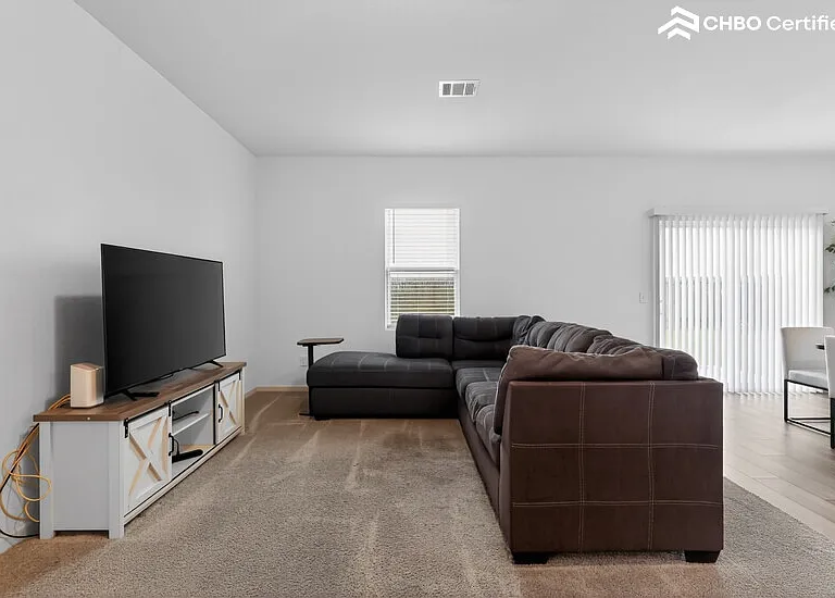 1052 Long Bay Ct — Photo 7