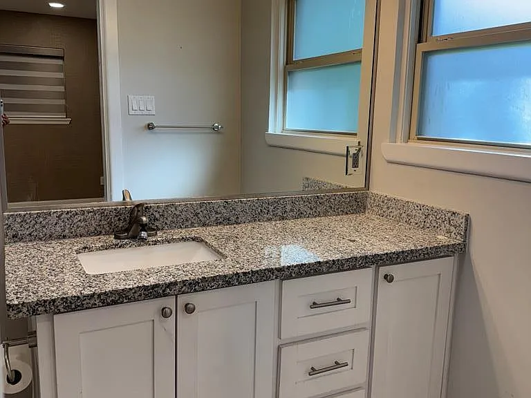 155 Robins Ln — Photo 22