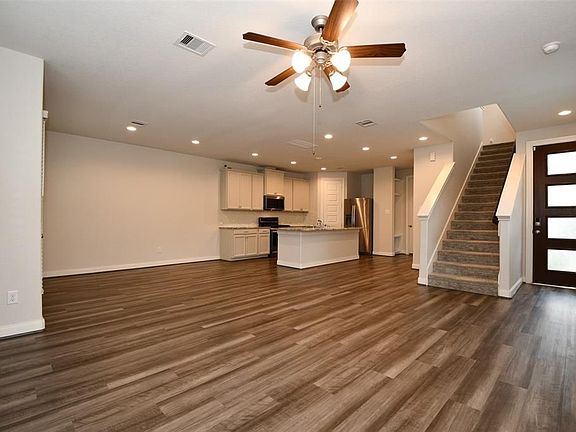 5th image of 9914 Brickhouse Dr