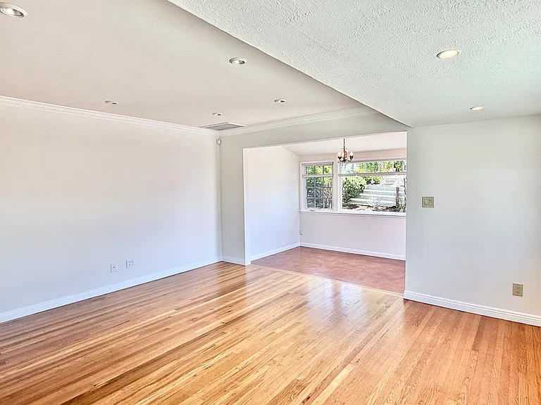 5907 Bernhard Ave — Photo 7
