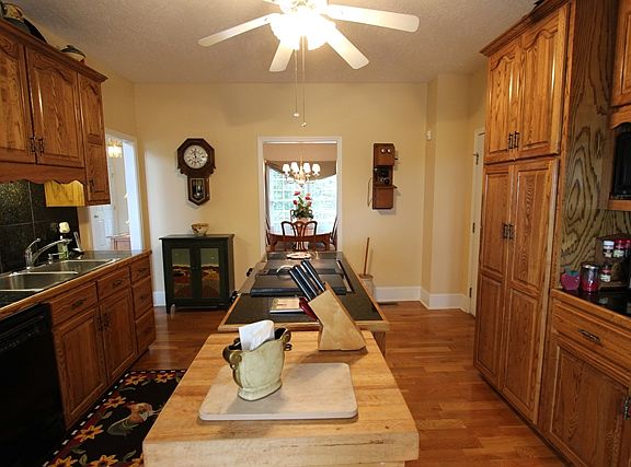 2nd image of 391 Boone Coffey Trl