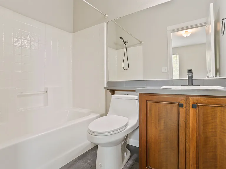 1958 NW Florence Ave #1958 — Photo 26