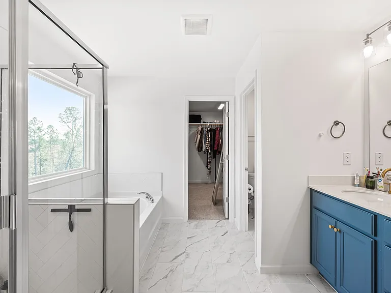 213 Providence Creek Dr — Photo 26