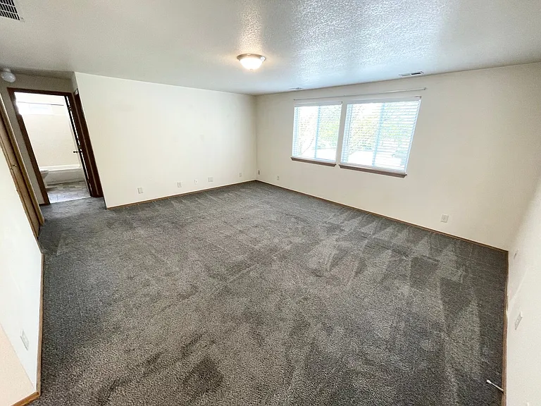 3742 W Rose Hill St #202 — Photo 19